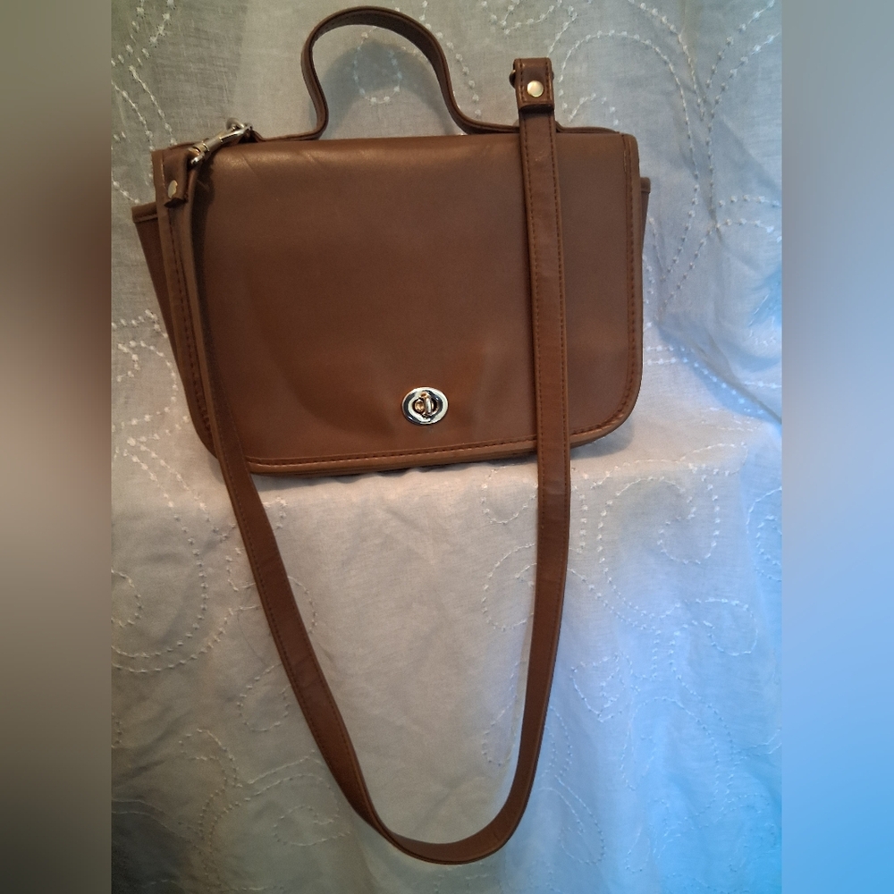 Coach Vintage Casino Handbag in British Brown Leather - Picture 3 of 8